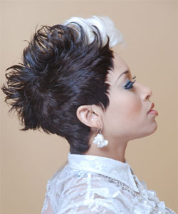 Afro American Model with short texture look and white fringe - Side view