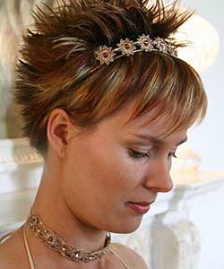short hair dressed up with spiky texture in back and hair accessory