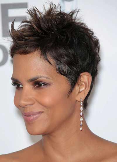 Halle Berry with few highlight in The Warner Theater 2013