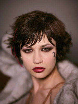 Rock Short Hair - Olga Kurylenko - Hitman 