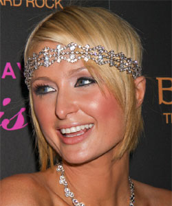 Paris donned a blingin' headband