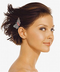 Sweet Hair Accessory Ideas for Short Hair