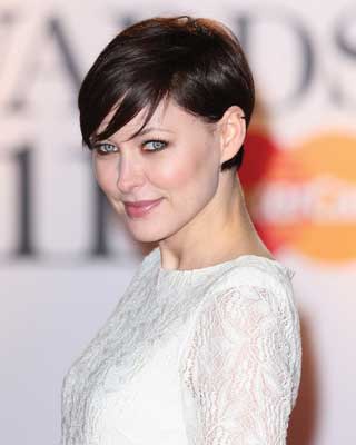 wispy bangs on short hair