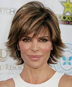 5 Hairstyle Tips To Look Younger