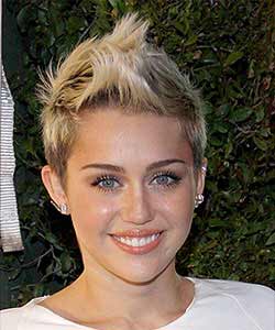 Miley Cyrus look in February 2013
