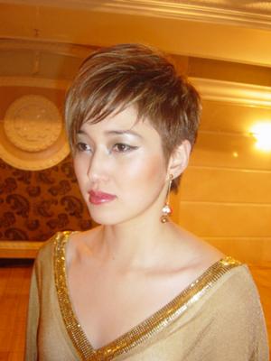 Short hair with texture and asymmetric wispy fringe Short hair with texture and asymmetric wispy fringe