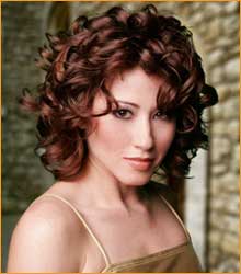Short hairstyles for curly hair
