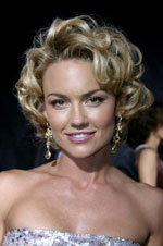 Kelly Carlson hair